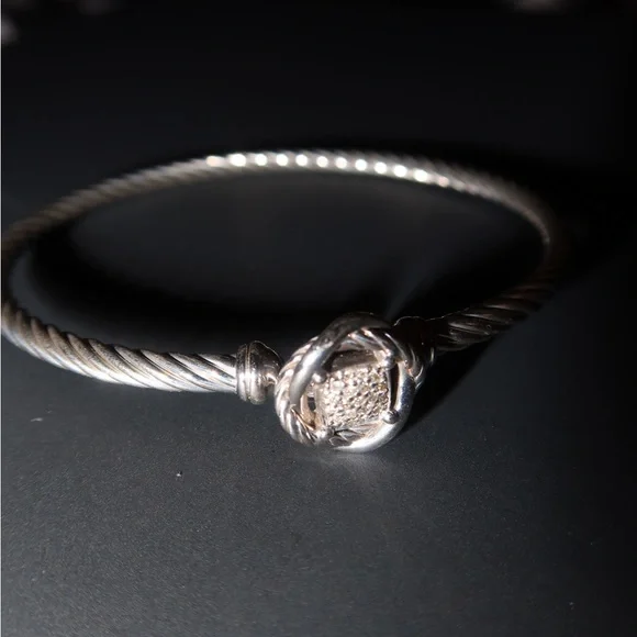 David Yurman infinity bracelet with diamonds - Picture 6 of 8